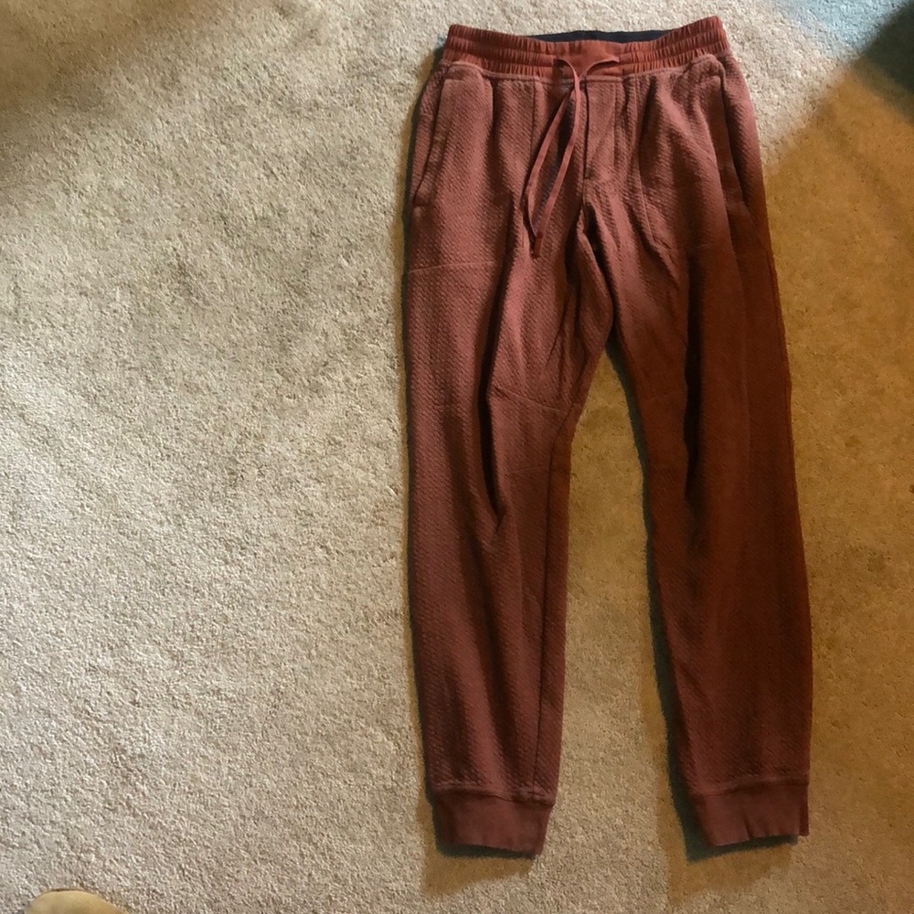 Lululemon at ease sweatpants